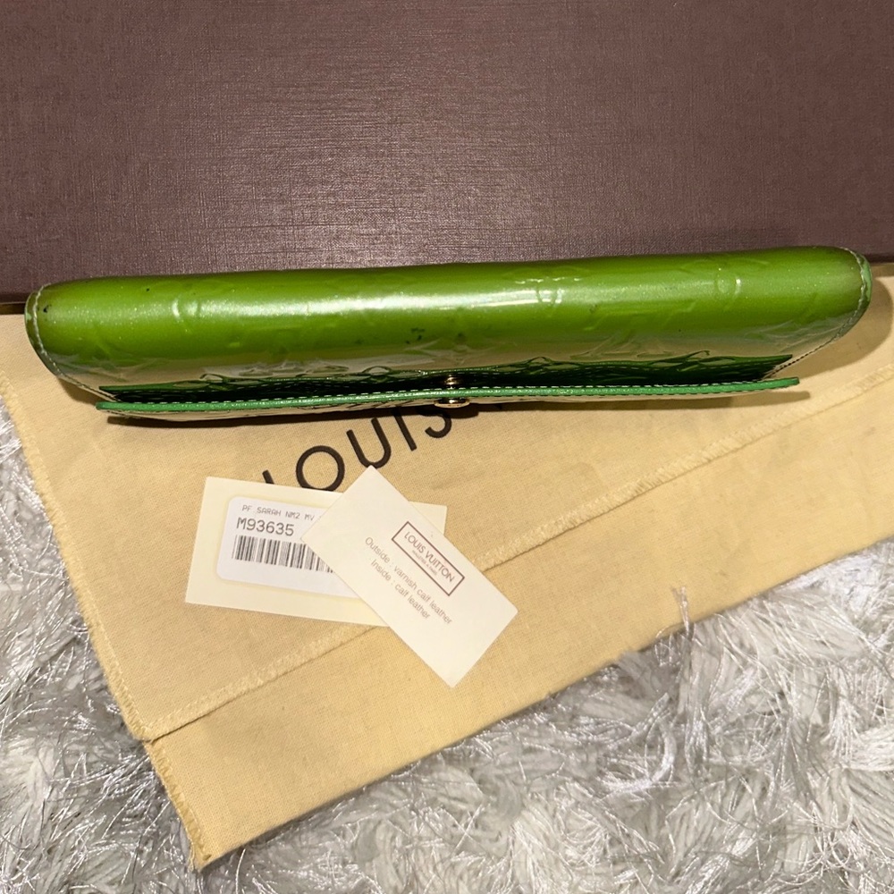 Louis Vuitton Sarah Wallet Monogram Vernis Vert Tonic - Picture 10 of 17